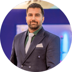 آقای مظفری- کارشناس فروش
